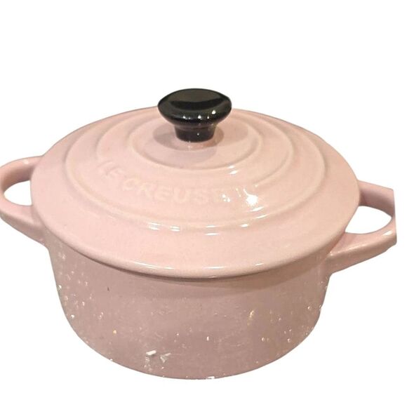 Le Creuset Mini Round Cocotte- Chiffon Pink - Picture 1 of 9